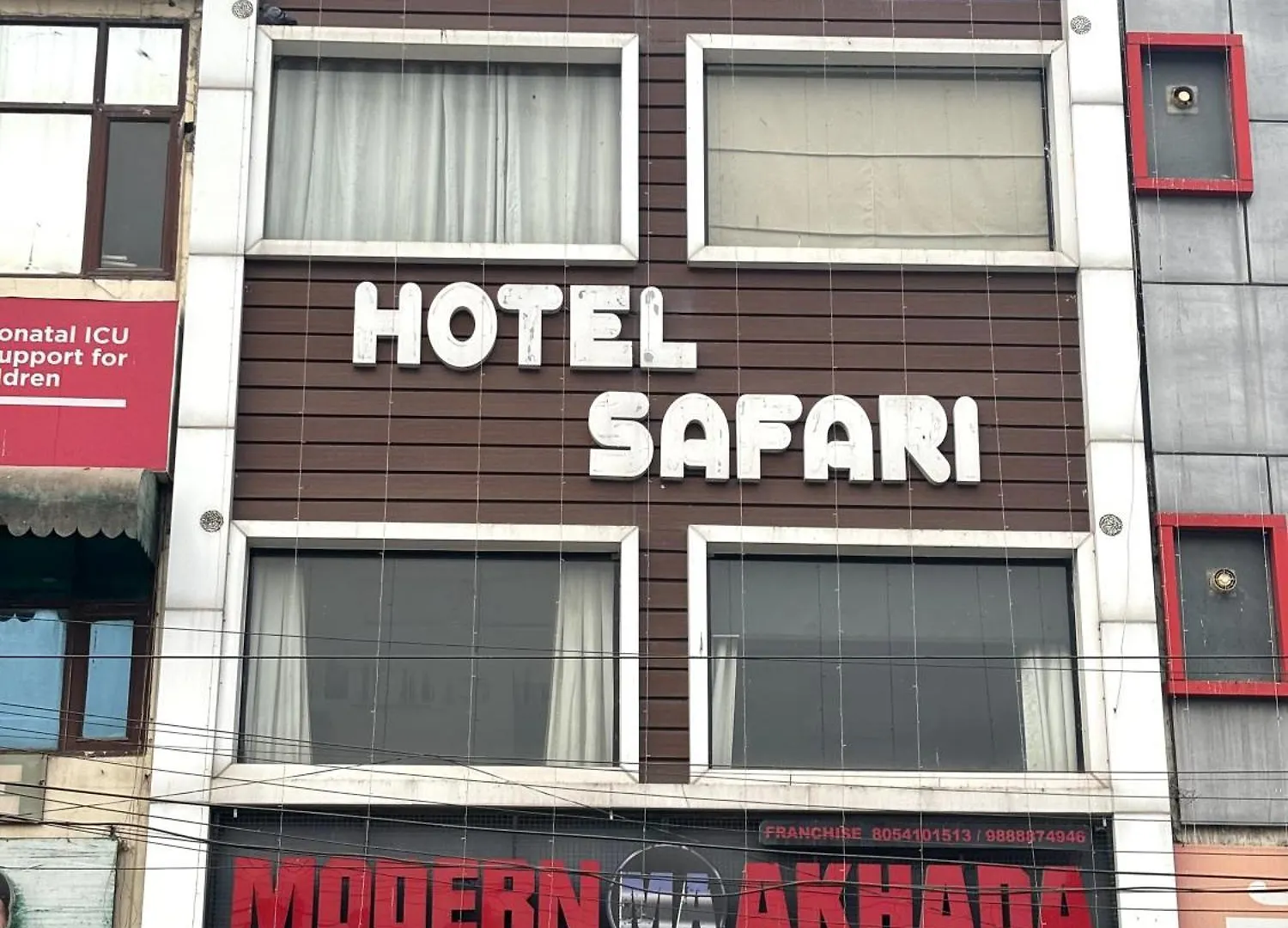 ***  Hotel The Safari Zirakpur India