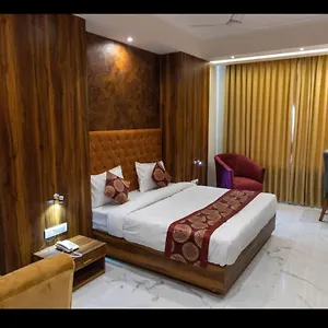 Hotel The Jewels